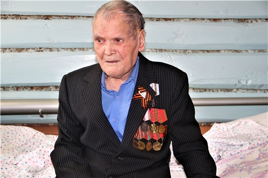 На 96-м году жизни перестало биться сердце участника Великой Отечественной войны Смирнова Александра Лаврентьевича