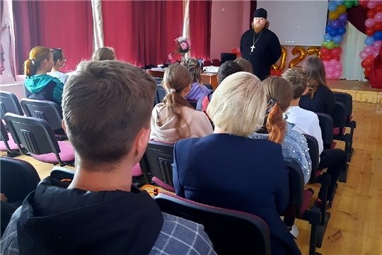 В Алтышевском СДК встреча молодежи села с руководителем Епархиального центра «Нечаянная радость»