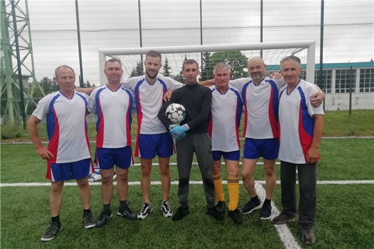 Команда администрации Алатырского района приняла участие в полуфинале соревнования по мини-футболу