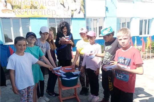Воспитанники лагеря Чувашско-Сороминской школы отметили 350-летие со дня рождения Петра I