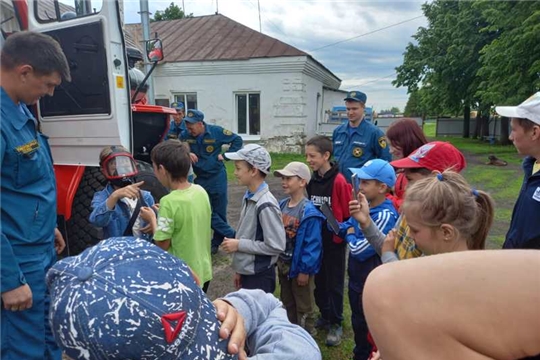 Воспитанники летнего лагеря "Солнышко" при МАОУ «Раскильдинская СОШ» посетили пожарную часть ПЧ -25 с. Аликово