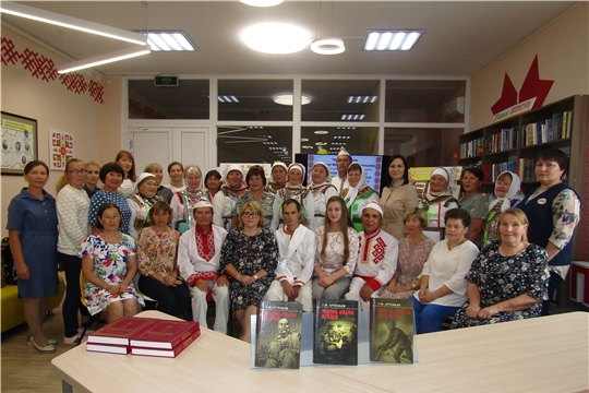 Делегация библиотекарей Ядринской центральной библиотеки побывала в гостях у коллег Аликовского района