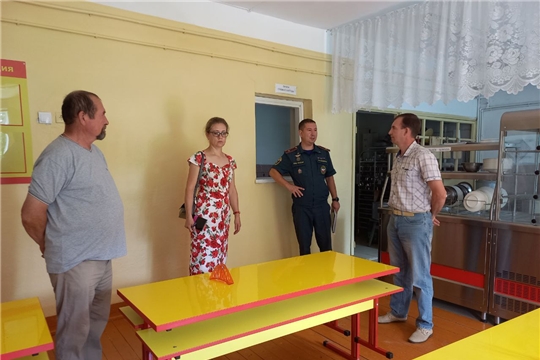 в Аликовском районе продолжается оценка готовности образовательных организаций к новому учебному году