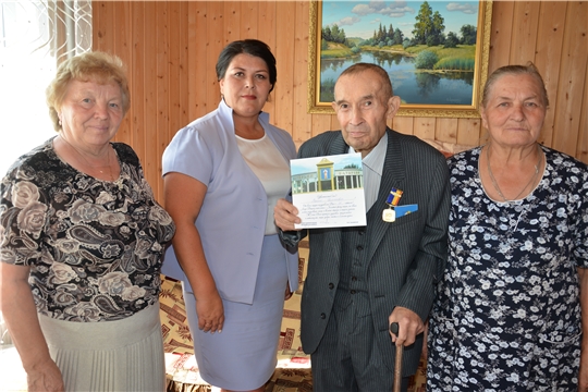 Поздравление с 75-летием жителя деревни Шаймурзино Василия Макарова