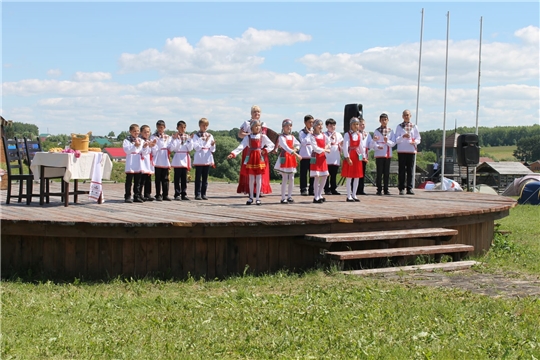 Фольклорный коллектив «Тивлет» принял участие во Всероссийском Акатуйе «Хра вуди поххи - 2022»