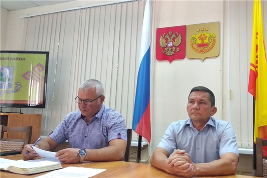 Николай Хорасев провел еженедельное совещание с главами сельских поселений, начальниками отделов администрации, руководителями организаций района