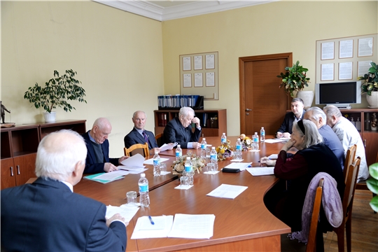 Члены Совета старейшин при Чебоксарском городском  Собрании депутатов обсудили проблемы жилищно-коммунального хозяйства