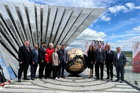  Глава города Чебоксары Олег Кортунов принял участие в торжественном открытии мемориала «Строителям безмолвных рубежей»