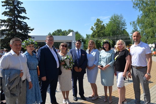 Глава города Чебоксары Олег Кортунов принял участие в фестивале, посвященном празднованию Дню семьи, любви и верности