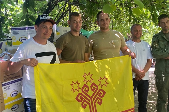 Общественные помощники Уполномоченного посетили с гуманитарной миссией ДНР и ЛНР