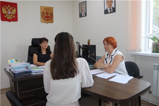 Уполномоченный по правам ребенка в Чувашской Республике ответил на вопросы заявителей во время приема граждан