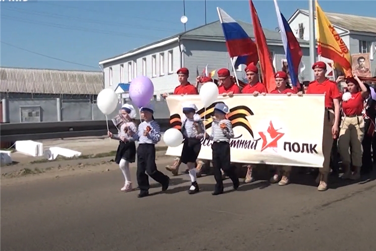 Аслă Çĕнтерӳ кунне анлăн паллă тăвĕç