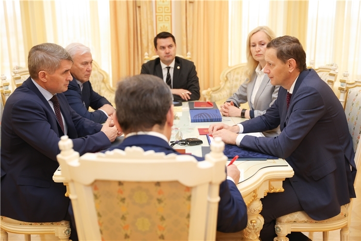 Чӑваш Енпе Газпромбанк ĕҫлĕ ҫыхăнусене сарнă май, инфратытӑм объекчӗсем тума май пуррине пӑхса тухнă