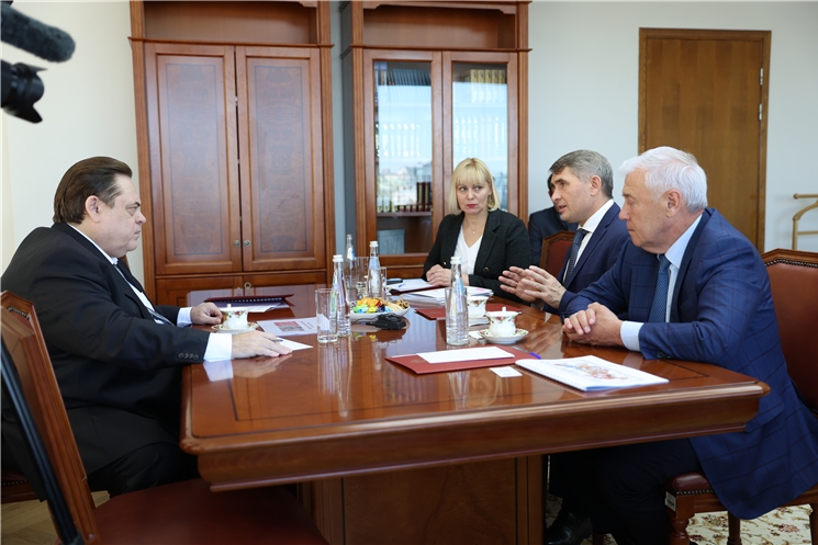 Раҫҫей Федерацийĕн Патшалăх Думинче чăваш йăли-йĕркипе культурине тата чĕлхине аталантарас ыйтăва пăхса тухнă