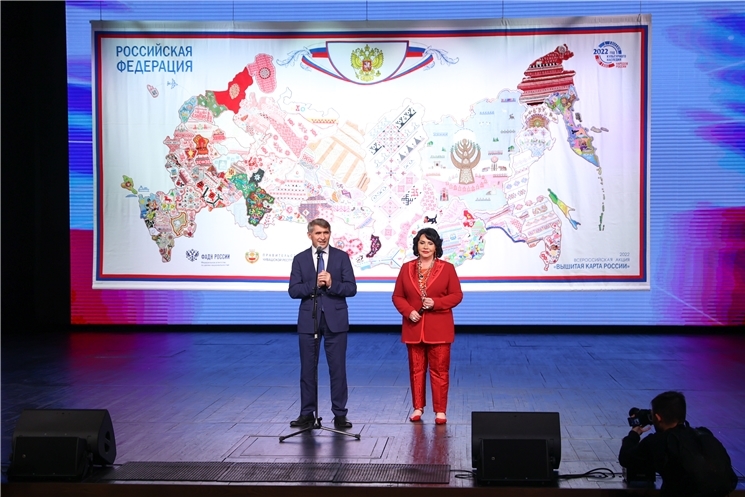 «Хамăрăн йăла-йĕркесемпе ҫĕршыва ҫирĕплетрĕмĕр тата  та пуянлатрăмăр», – тенĕ Чăваш Ен Пуҫлăхĕ Олег Николаев