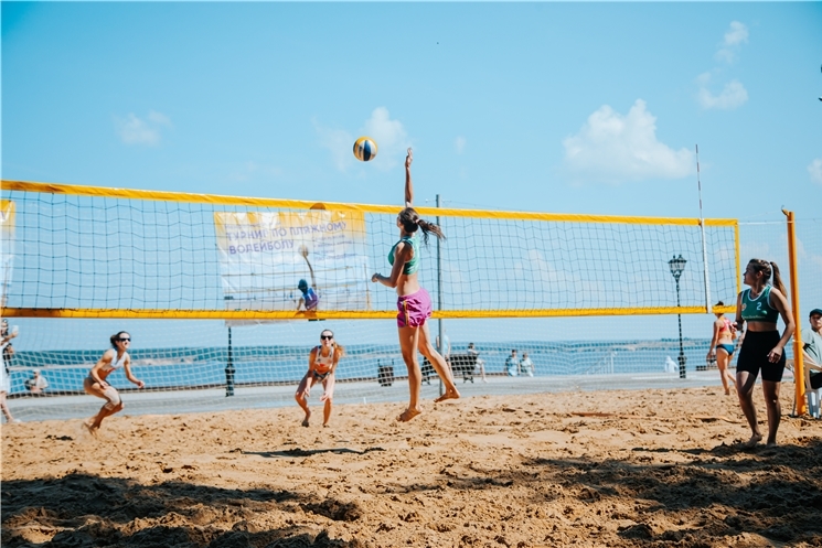 Чăваш Ен тĕп хулинче пĕрремĕш хут пляжри волейболпа турнир иртрĕ