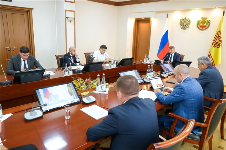 Чӑваш Енĕн строителӗсем  Донбасра Мариуполь хулинчи пурӑнмалли ҫурт-йӗр фондне  юсаса ҫĕнетме пуҫлĕҫ