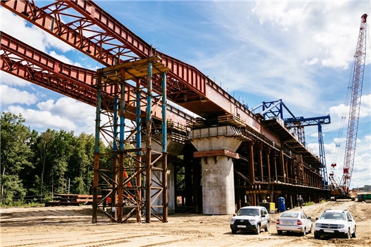 Шестой этап строительства М-12 в Чувашии – Павел Данилов посетил старт надвижки моста через Суру