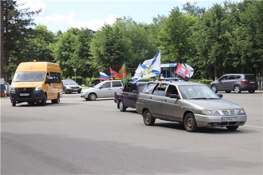 Встреча в Алатыре участников торжественного автопроезда по маршруту Сурское - Алатырь - Сурское
