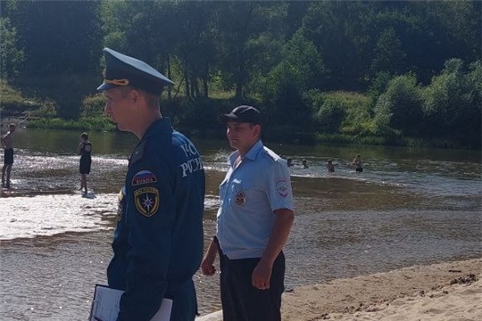 Алатырцам напомнили о правилах поведения на воде