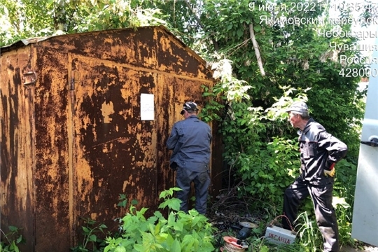 В Чебоксарах проходят мероприятия по вскрытию незаконно установленных металлических гаражей