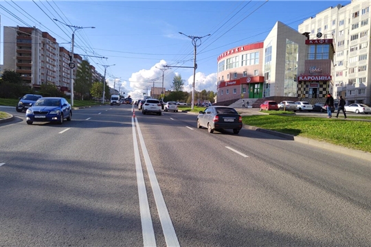 В Чебоксарах обновляют знаки, светофоры, разметку