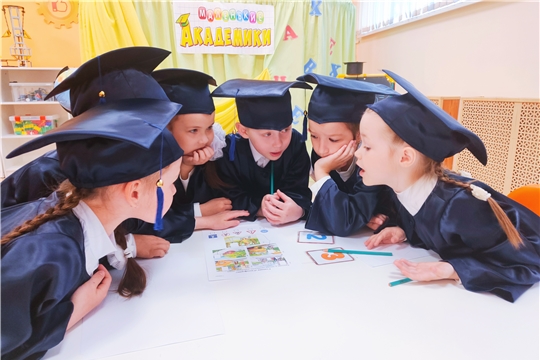 Маленькие академики: в Чебоксарах проходит интеллектуальная Олимпиада для дошкольников