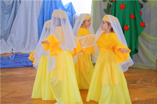 Год культурного наследия: в детских садах организованы театрализованные представления по мотивам сказок народов России