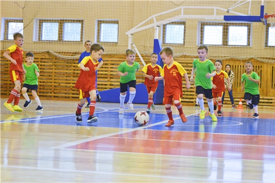 Первенство по мини-футболу: в Чебоксарах проходит второй этап соревнований по футболу среди команд дошкольных учреждений