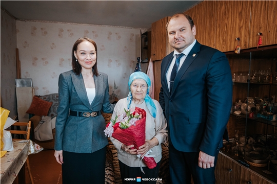 Денис Спирин и Мария Уляшева адресно поздравили ветеранов Великой Отечественной войны