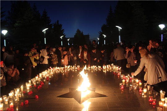 В городе Канаш прошла акция «Зажги свечу памяти»