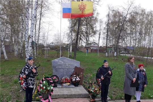 Памятный митинг у мемориала медицинским работникам
