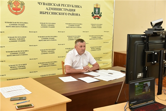 Глава администрации Игорь Семёнов в прямом эфире ответил на вопросы жителей района 
