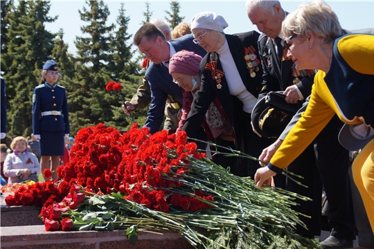 В Чебоксарах масштабно отметили 77-ю годовщину Великой Победы