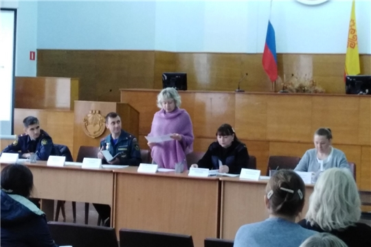 В Калининском районе г. Чебоксары состоялось расширенное заседание комиссии по делам несовершеннолетних и защите их прав
