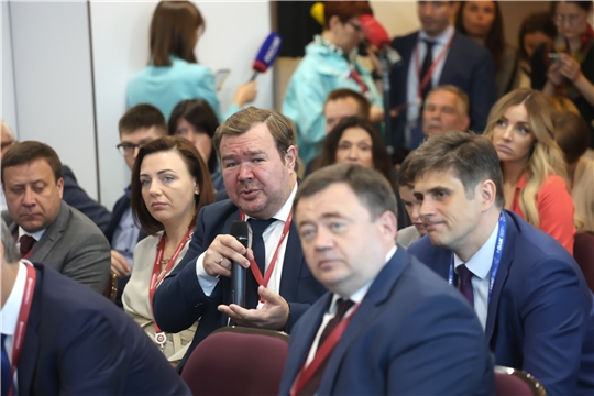 «Национальные чемпионы» и технопарки – векторы развития тракторостроения в условиях нового времени