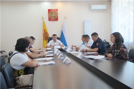 В Калининском районе проведены заседания комиссии по профилактике правонарушений и антинаркотической комиссии