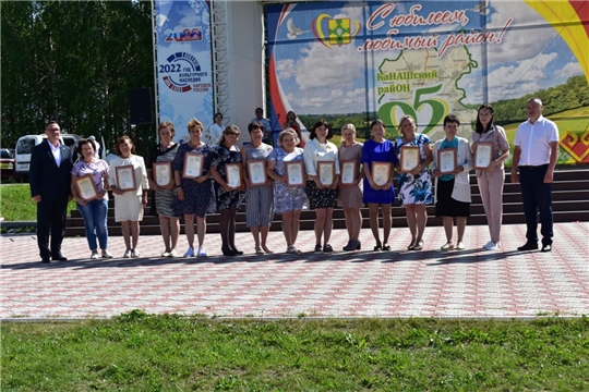 17 июня, на стадионе «Урожай» д. Асхва, состоялось торжественное мероприятие, посвященное Дню медицинского работника