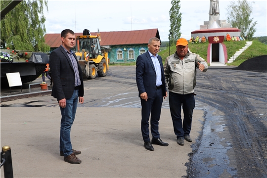 Глава администрации района Александр Осипов ознакомился с ходом ремонтных работ