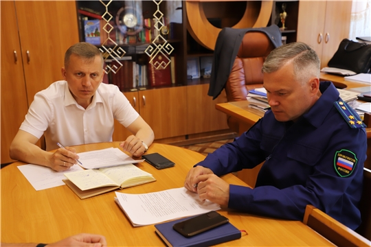 Глава администрации Александр Осипов провел оперативное совещание