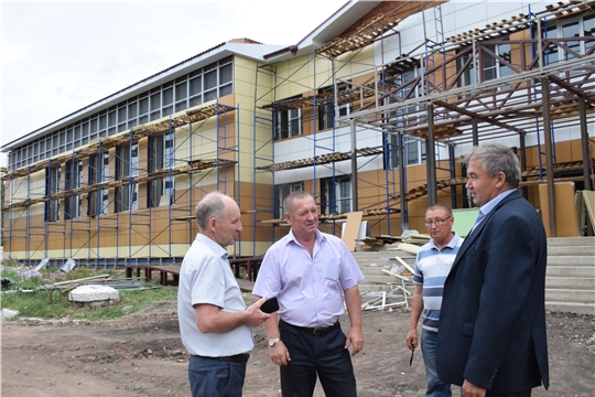 Капитальный ремонт Питеркинской школы на контроле руководства района