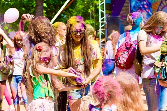 Приглашаем на яркий и незабываемый Фестиваль красок Holi