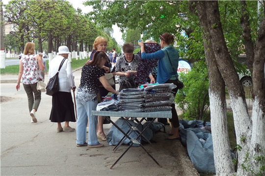 В Ленинском районе проведен рейд по выявлению фактов размещения нелегальных торговых точек