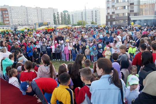 В Ленинском районе в рамках Дня соседей состоялся дворовый праздник для жителей микрорайонов «Богданка» и «Садовый»