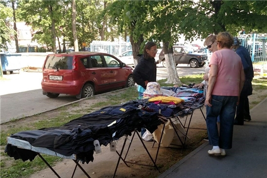 В Ленинском районе проведен рейд по выявлению фактов размещения нелегальных торговых точек