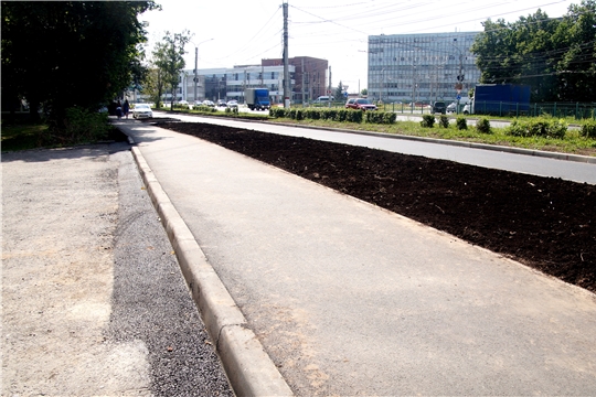 В Ленинском районе состоялась приемка нового асфальтового покрытия дороги и тротуаров по проспекту Мира