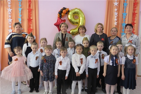 Творческий конкурс чтецов «Салют Победе!» в детском саду "Рябинка"