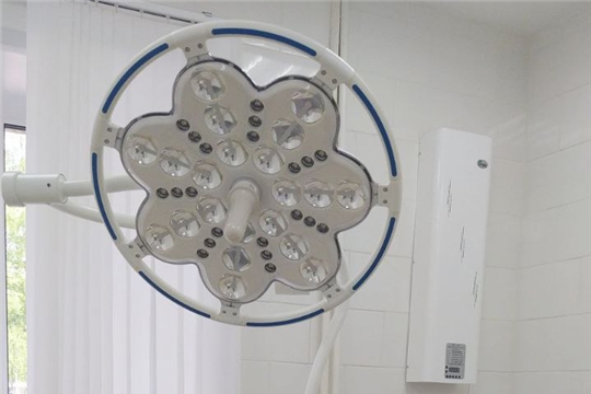В Городскую детскую клиническую больницу поступили новые современные операционные светильники