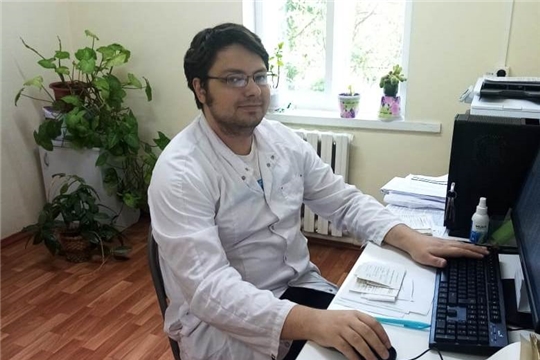 Новый "земский доктор" планирует надолго остаться в Шемуршинской больнице