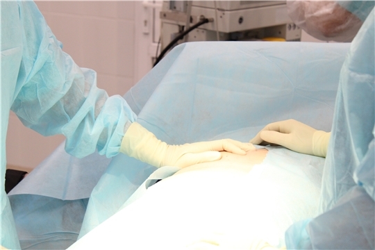 Хирурги сохранили пищеварительный тракт пациентке с  тяжелой патологией